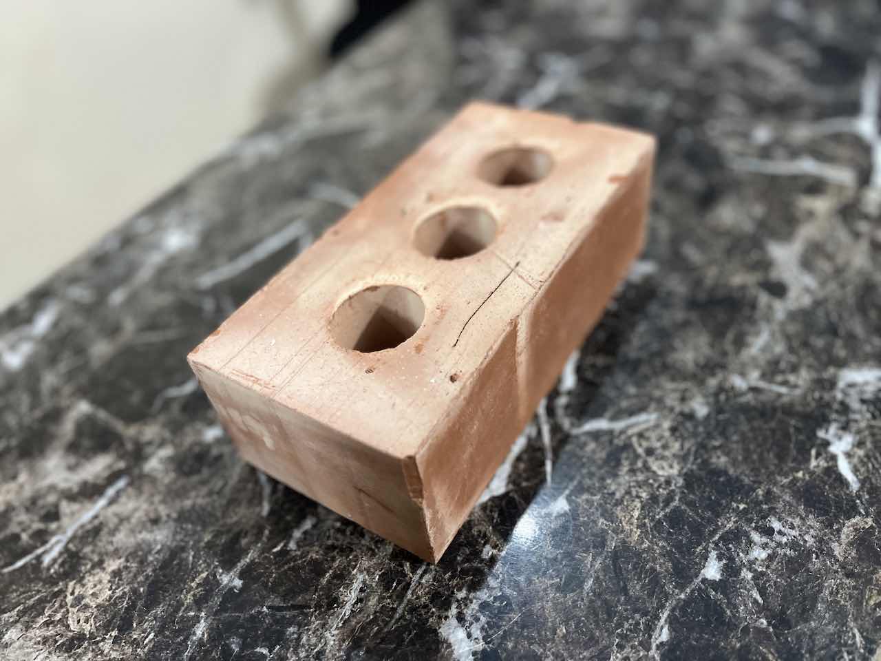 3HoleNaturalShadewirecutbricks